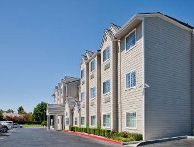 фото отеля Days Inn & Suites Antioch (California)