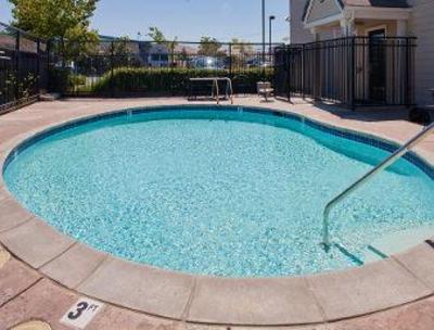 фото отеля Days Inn & Suites Antioch (California)