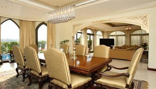 фото отеля Palm Villas The Palm Jumeirah