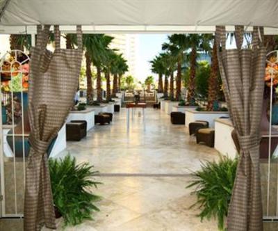 фото отеля Luxury Suites International