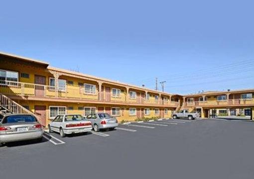 фото отеля Rodeway Inn & Suites Rosemead
