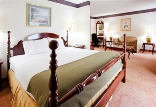 фото отеля Holiday Inn Express Henderson (North Carolina)
