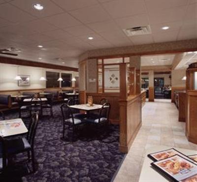 фото отеля BEST WESTERN Wichita North Hotel & Suites