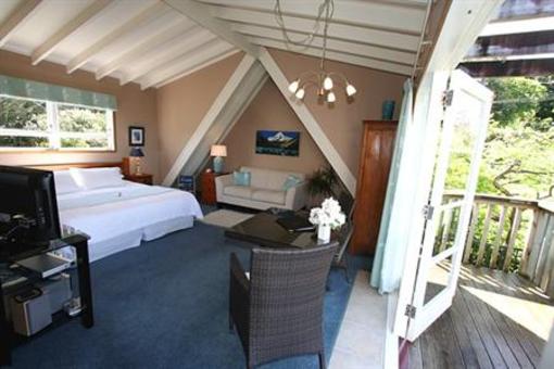 фото отеля Brenton Lodge