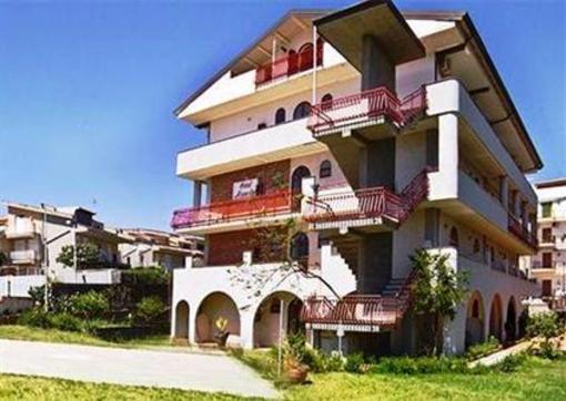 фото отеля Hotel Alexander Giardini-Naxos
