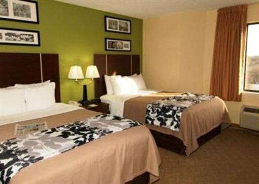 фото отеля Sleep Inn West