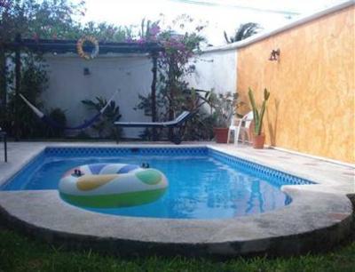 фото отеля Beachouse Hostel Cozumel