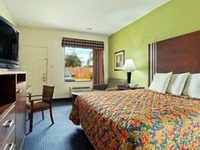 Super 8 Houston Hobby Airport South