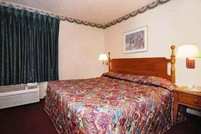 фото отеля Travelodge Fort Sam ATT Center
