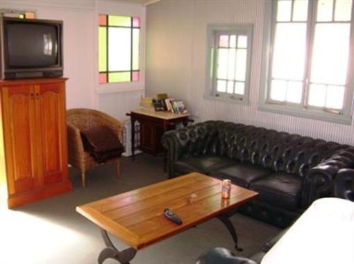 фото отеля Aussie Way Backpackers Hostel
