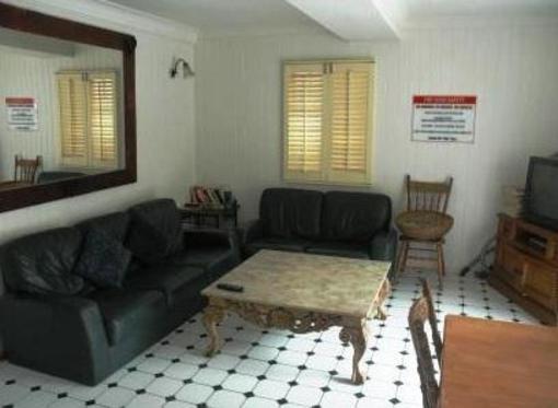 фото отеля Aussie Way Backpackers Hostel