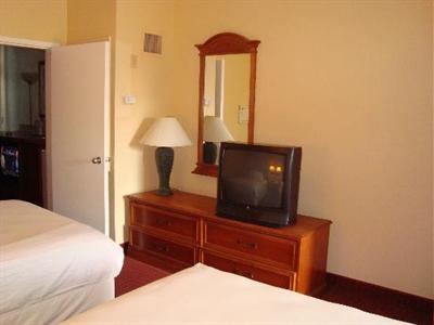 фото отеля Quality Suites Near Orange County Convention Center
