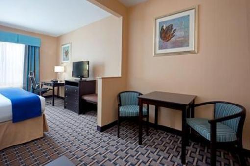 фото отеля Holiday Inn Express Hotel & Suites West Coxsackie