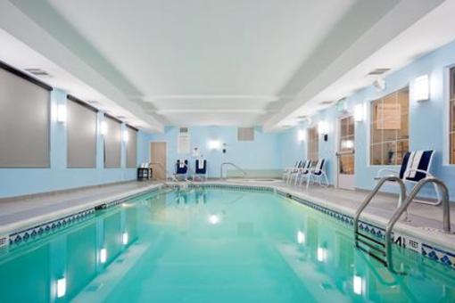 фото отеля Holiday Inn Express Hotel & Suites West Coxsackie