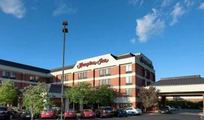 фото отеля Hampton Inn Maple Grove