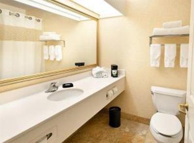 фото отеля Hampton Inn Maple Grove