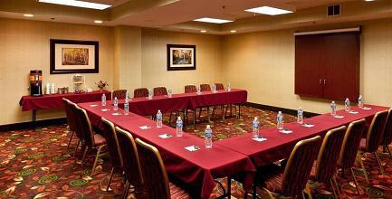 фото отеля Hampton Inn Maple Grove