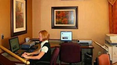 фото отеля Hampton Inn Maple Grove