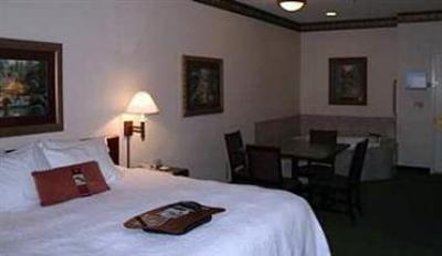 фото отеля Hampton Inn Maple Grove