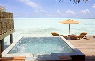 фото отеля Anantara Dhigu Resort & Spa