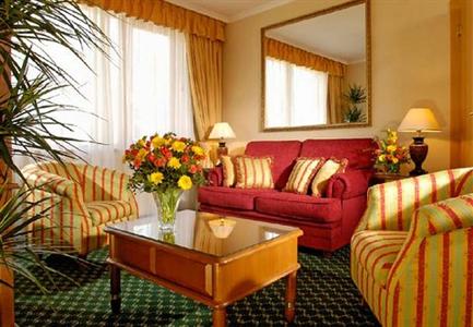 фото отеля Longin Center - Marriott Executive Apartments