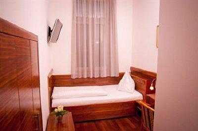 фото отеля Hotel Strasser