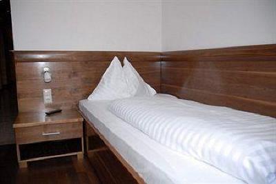 фото отеля Hotel Strasser