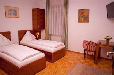 фото отеля Hotel Strasser