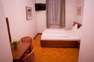 фото отеля Hotel Strasser