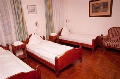 фото отеля Hotel Strasser