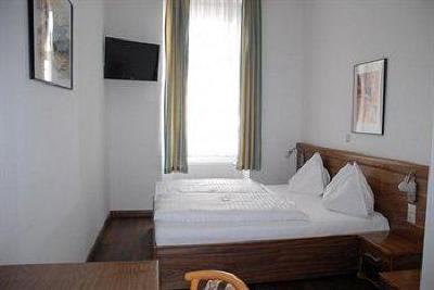 фото отеля Hotel Strasser