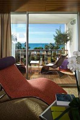 фото отеля Le Grand Hotel Cannes