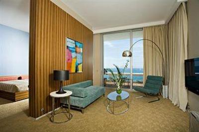 фото отеля Le Grand Hotel Cannes