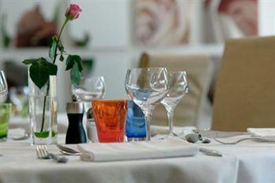 фото отеля Le Grand Hotel Cannes