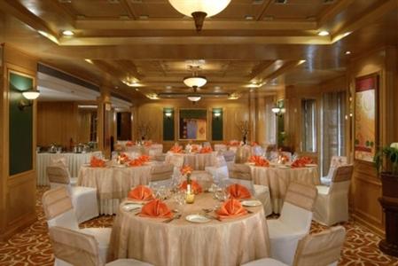 фото отеля Radisson Hotel Shimla