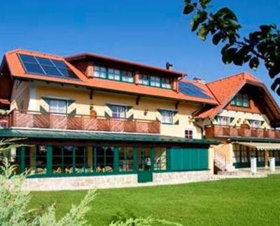 фото отеля Gut Kirchbichl Bed & Breakfast Hallwang
