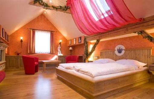 фото отеля Gut Kirchbichl Bed & Breakfast Hallwang