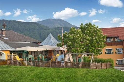 фото отеля Gut Kirchbichl Bed & Breakfast Hallwang
