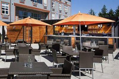 фото отеля Four Points by Sheraton Victoria Gateway