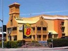 фото отеля Super 8 Berkeley El Cerrito