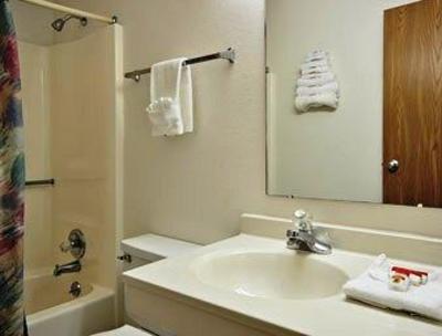фото отеля Super 8 Park City/North Wichita