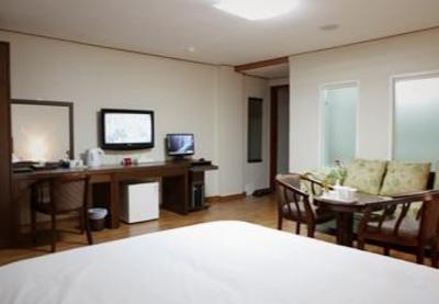 фото отеля Yes Hotel