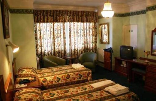 фото отеля Courtlands Hotel