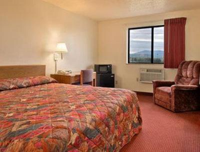 фото отеля Super 8 Motel Waynesboro