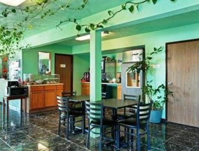 фото отеля Days Inn Warrensburg