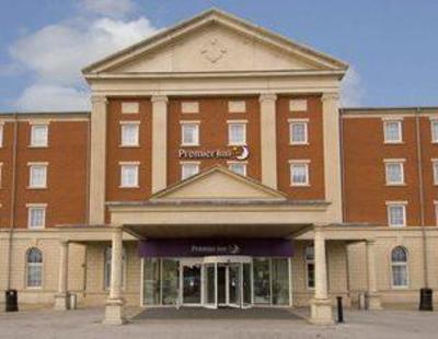 фото отеля Premier Inn Manchester West Trafford