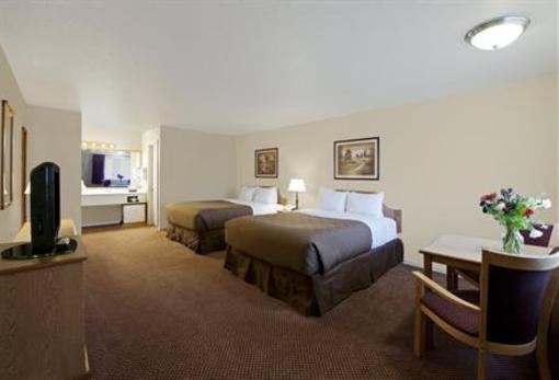 фото отеля Best Western Country Inn Fortuna