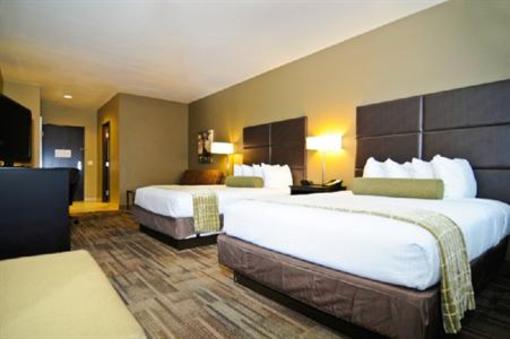 фото отеля BEST WESTERN Plus Night Watchman Inn & Suites