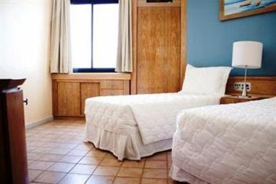 фото отеля Ingleses Praia Hotel