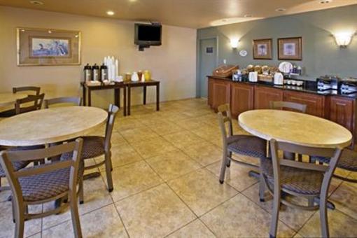фото отеля Americas Best Value Inn Eagle Pass